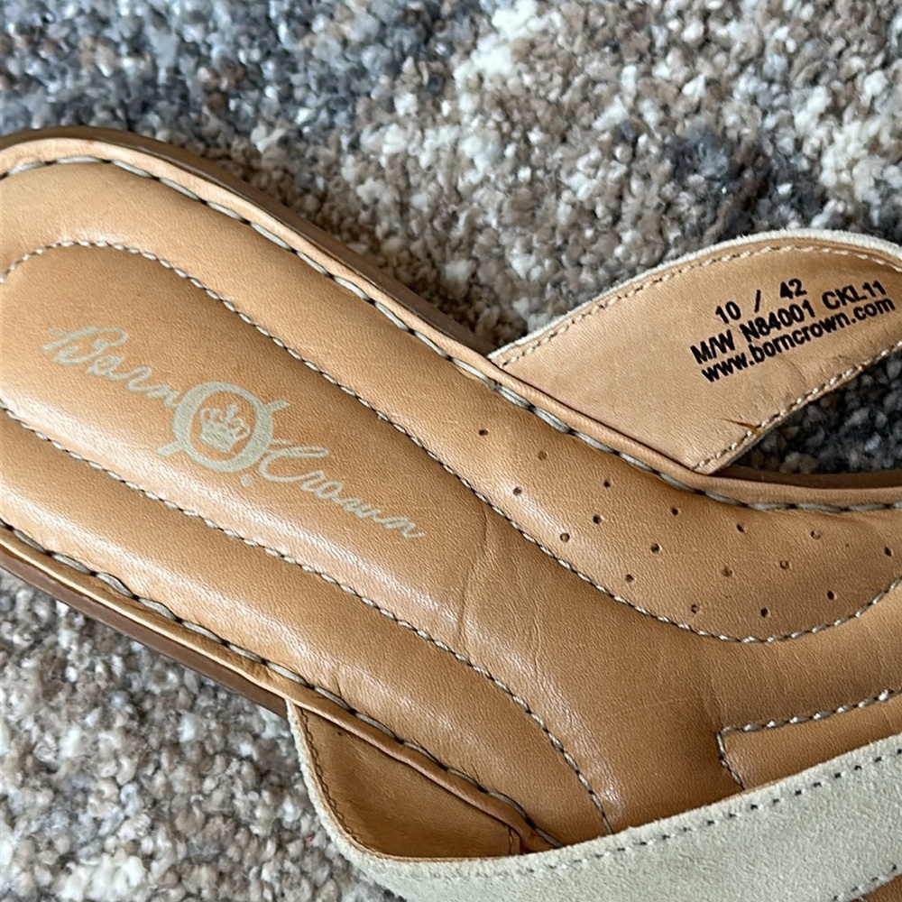 Born Crown Leather Thong Style Sandal with a Bow size 10 - Picture 3 of 8